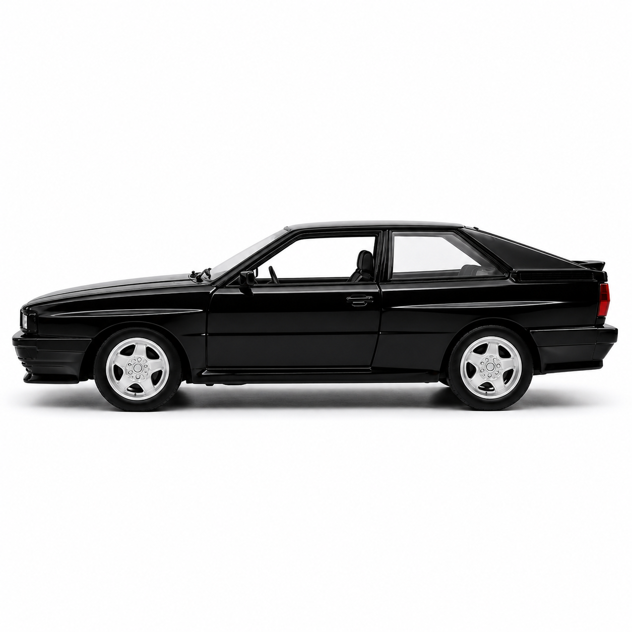 Audi Quattro Rally Legend – 1:36 Alloy Model Car